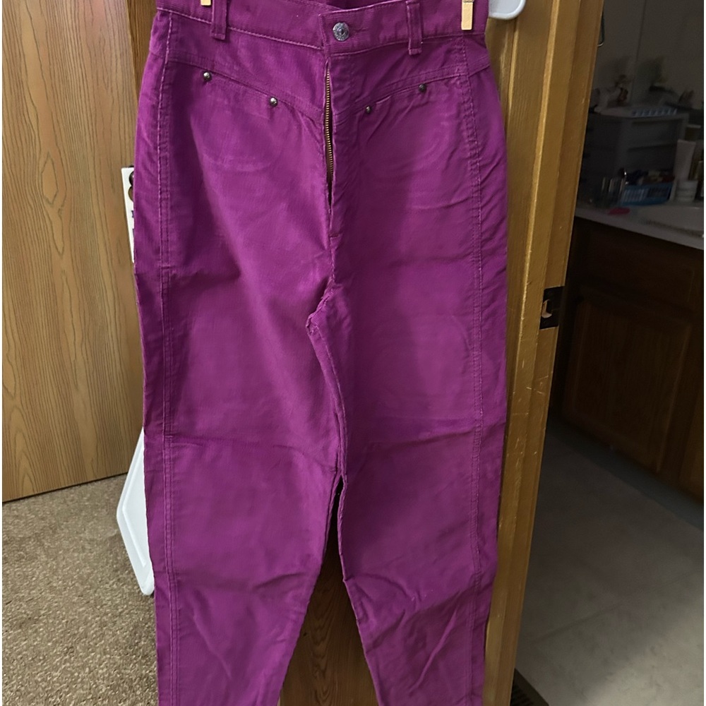 Women’s vintage Levi pants. Beautiful purple color. Rarely worn.